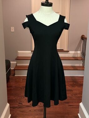 InsNova Black Split Sleeve Cocktail Dress Size Small NWT